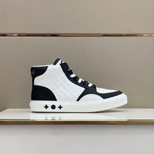 Load image into Gallery viewer, Louis Vuitton Ollie  Sneakers