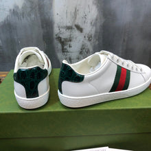 Load image into Gallery viewer, Gucci Ace Sneakers