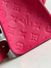 Load image into Gallery viewer, Louis Vuitton PM OnTheGo Bag - LUXURY KLOZETT