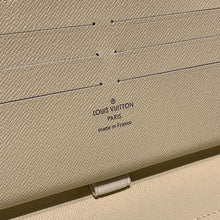 Load image into Gallery viewer, Louis Vuitton Zippy Wallet
