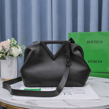 Load image into Gallery viewer, Bottega Veneta Point Medium Bag