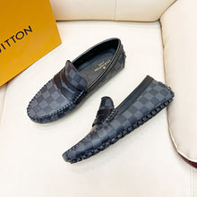 Load image into Gallery viewer, Louis Vuitton Mocassin Loafer