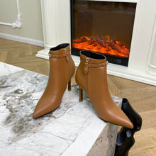 Load image into Gallery viewer, Louis Vuitton Signature Ankle Boot