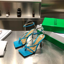Load image into Gallery viewer, Bottega Veneta Stretch Heels