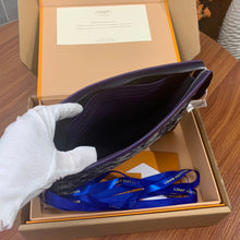 Load image into Gallery viewer, Louis Vuitton Pochette Voyage MM