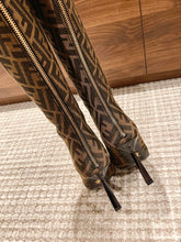 Load image into Gallery viewer, Fendi Fendace Boots