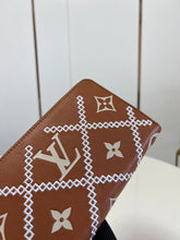 Load image into Gallery viewer, Louis Vuitton Zippy Wallet