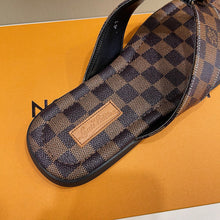 Load image into Gallery viewer, Louis Vuitton Men Slippers