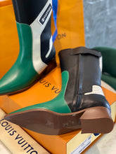Load image into Gallery viewer, Louis Vuitton Flags High Boot