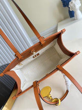 Load image into Gallery viewer, Louis Vuitton OnTheGo MM Bag