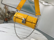 Load image into Gallery viewer, Louis Vuitton Papillon Trunk Bag