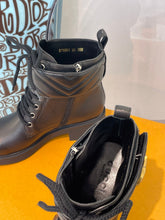 Load image into Gallery viewer, Gucci Ankle Boot With Double G