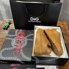 Load image into Gallery viewer, Versace Odissea Sneakers