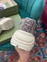 Load image into Gallery viewer, Gucci 100 Rhyton Sneakers