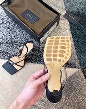 Load image into Gallery viewer, Bottega Veneta Heels