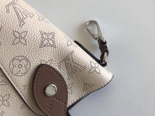 Load image into Gallery viewer, Louis Vuitton Hina PM Bag - LUXURY KLOZETT