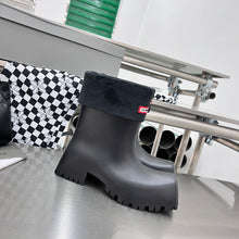Load image into Gallery viewer, Balenciaga Trooper Boots
