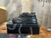 Load image into Gallery viewer, Versace Odissea Sneakers