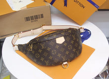 Load image into Gallery viewer, Louis Vuitton Bumbag