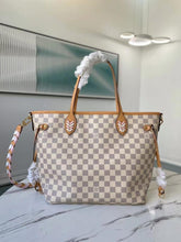 Load image into Gallery viewer, Louis Vuitton Neverfull MM Bag