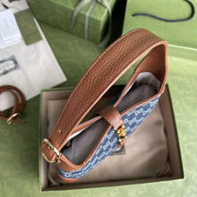 Load image into Gallery viewer, Gucci Jackie 1961 Small Shoulder Bag - LUXURY KLOZETT