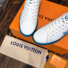 Load image into Gallery viewer, Louis Vuitton Luxembourg Samothrace Sneakers