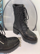 Load image into Gallery viewer, Christian Dior D Leader Ankle Boots