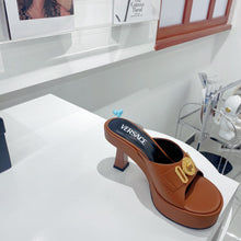 Load image into Gallery viewer, Versace Medusa Biggie Mule