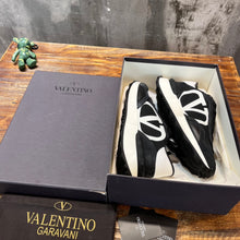 Load image into Gallery viewer, Valentino Netrunner Sneakers