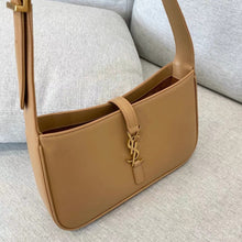 Load image into Gallery viewer, YSL Le 5 A 7 Hobo Bag