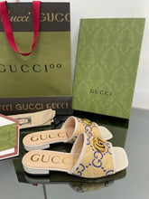 Load image into Gallery viewer, Gucci GG Raffia Effect Slide