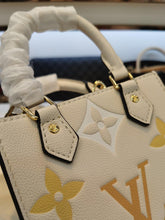 Load image into Gallery viewer, Louis Vuitton Petit Sac Plat Bag - LUXURY KLOZETT