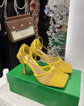 Load image into Gallery viewer, Bottega Veneta Heels