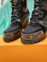 Load image into Gallery viewer, Louis Vuitton Star Trail Ankle Boots