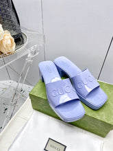 Load image into Gallery viewer, Gucci Rubber Slide Sandal