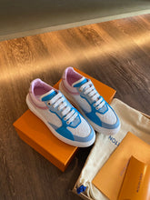 Load image into Gallery viewer, Louis Vuitton Time Out Sneakers