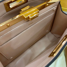 Load image into Gallery viewer, Fendi Peekaboo Small iseeu Bag