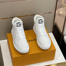 Load image into Gallery viewer, Louis Vuitton Ollie  Sneakers