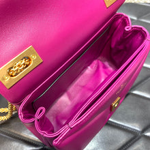 Load image into Gallery viewer, Valentino One Stud Bag With Chain