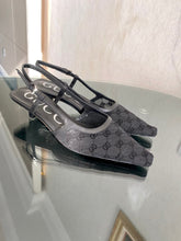 Load image into Gallery viewer, Gucci GG Slingback Pump