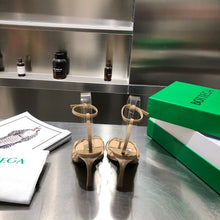 Load image into Gallery viewer, Bottega Veneta Stretch Heels