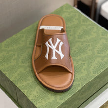 Load image into Gallery viewer, Gucci Men Slides