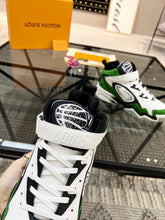 Load image into Gallery viewer, Louis Vuitton Trainer 2 Sneakers