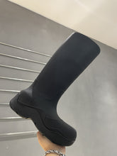Load image into Gallery viewer, Bottega Veneta Puddle Boots