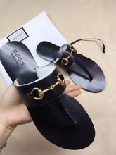 Load image into Gallery viewer, Gucci Leather sandal - LUXURY KLOZETT