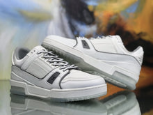Load image into Gallery viewer, Louis Vuitton Trainer Sneaker