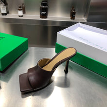 Load image into Gallery viewer, Bottega Veneta Stretch Heels