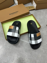 Load image into Gallery viewer, Burberry Men Slides