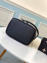 Load image into Gallery viewer, Louis Vuitton NeoNoe MM Bag - LUXURY KLOZETT