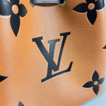 Load image into Gallery viewer, Louis Vuitton Crafty NeoNoe MM Bag